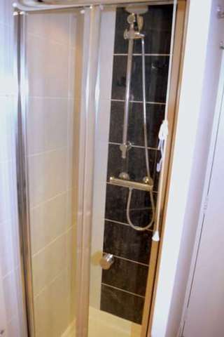  Image of 1 Bedroom Flat  To Rent at Edgware Road  London, W2 1EJ