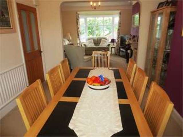  Image of 3 Bedroom Semi-Detached  For Sale at Elmsleigh Drive Leigh on sea Leigh-on-Sea, SS9 3DS