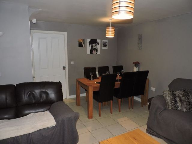  Image of 3 Bedroom Semi-Detached  For Sale at Englefield Way  Basingstoke, RG24 9SF