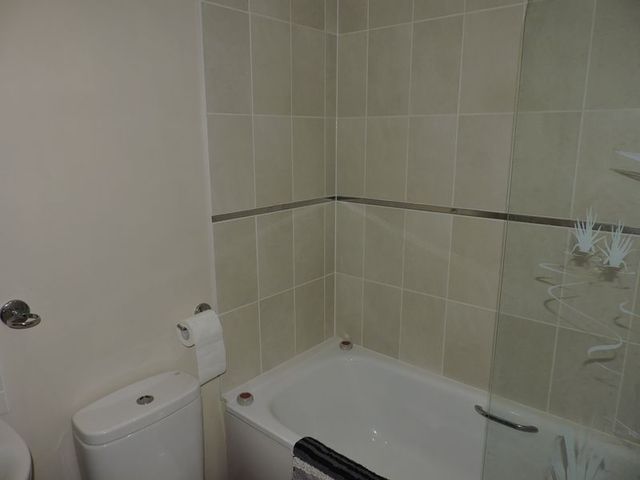  Image of 3 Bedroom Semi-Detached  For Sale at Englefield Way  Basingstoke, RG24 9SF