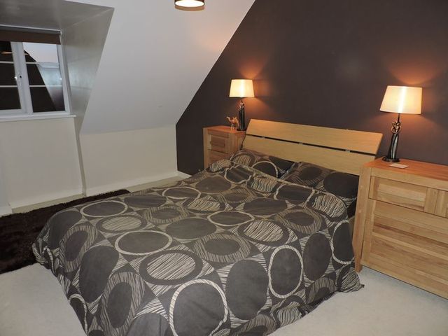  Image of 3 Bedroom Semi-Detached  For Sale at Englefield Way  Basingstoke, RG24 9SF