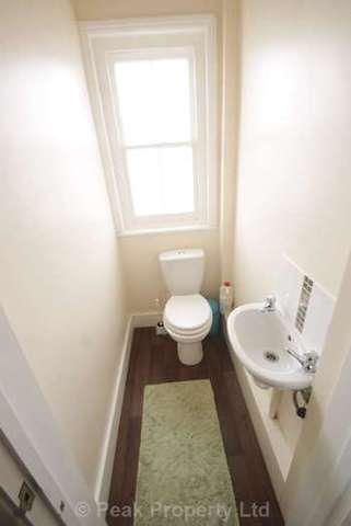  Image of 8 Bedroom House Share  To Rent at Park Street  Westcliff On Sea, SS0 7PA