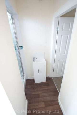  Image of 8 Bedroom House Share  To Rent at Park Street  Westcliff On Sea, SS0 7PA
