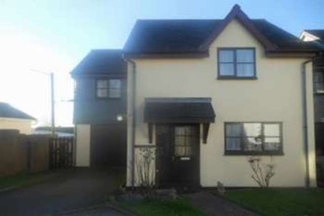  Image of 3 Bedroom Semi-Detached  To Rent at EXETER ROAD  WINKLEIGH, EX19 8HW