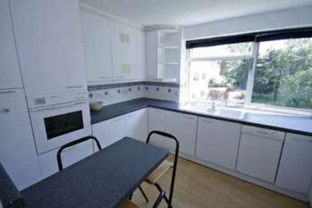  Image of 2 Bedroom Flat  For Sale at 33 Maxwell Road  Northwood, HA6 2YH