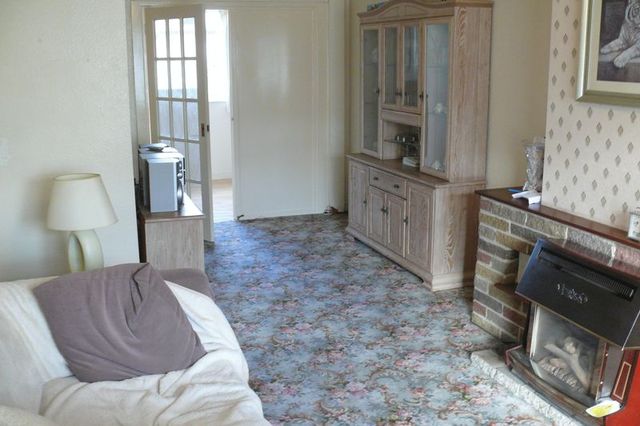  Image of 3 Bedroom Semi-Detached  For Sale at Fairburn Drive Garforth Leeds, LS25 2AR