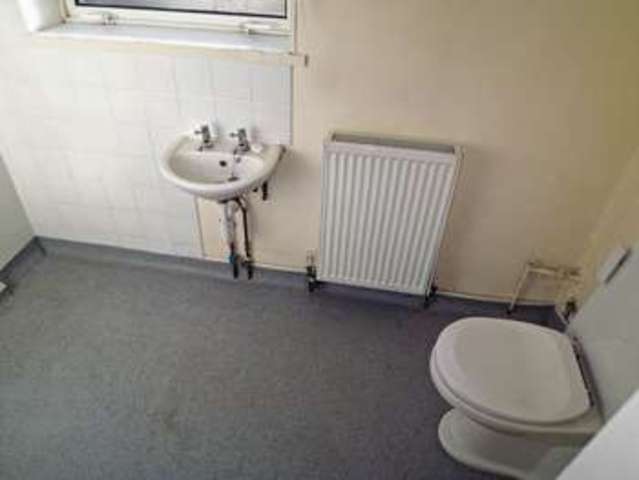  Image of 4 Bedroom Semi-Detached  For Sale at Farfield  Retford, DN22 7TL