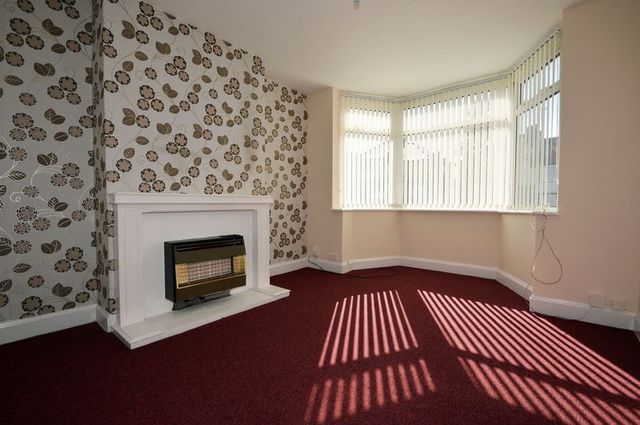  Image of 3 Bedroom Semi-Detached  For Sale at Farrington Road  Birmingham, B23 7HT