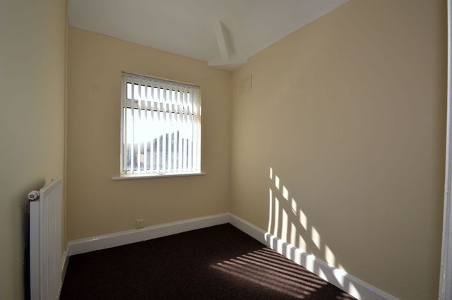  Image of 3 Bedroom Semi-Detached  For Sale at Farrington Road  Birmingham, B23 7HT