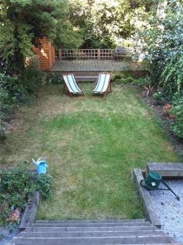  Image of 2 Bedroom Flat  For Sale at Crouch End  Hornsey, N8 9SE