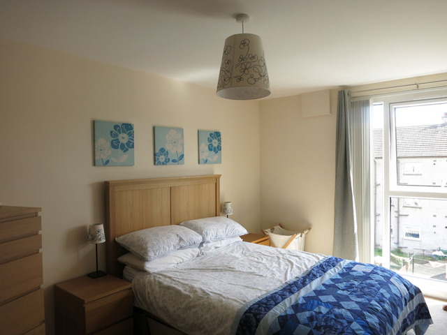  Image of 2 Bedroom Flat  To Rent at Silverknowes Edinburgh Edinburgh, EH4 4GJ