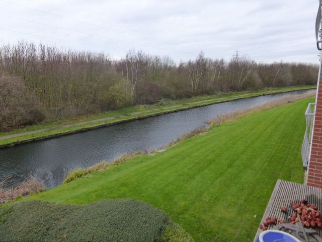  Image of 2 Bedroom Flat  For Sale at Field Lane Litherland Liverpool, L21 9QE