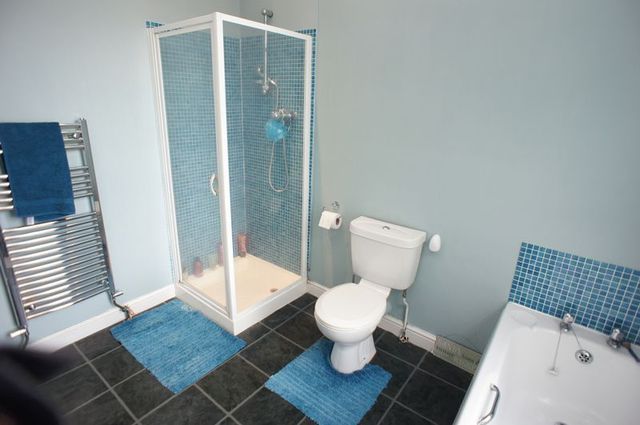  Image of 2 Bedroom Flat  For Sale at Finchley Road  Westcliff-On-Sea, SS0 8AE