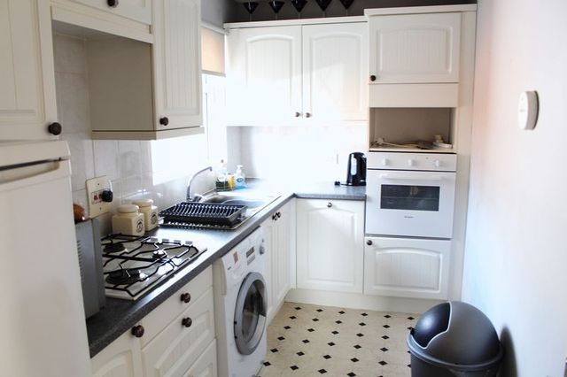  Image of 2 Bedroom Property  For Sale at Florentine Way  Waterlooville, PO7 8JU