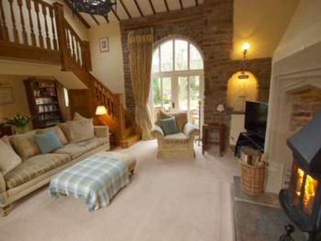  Image of 4 Bedroom Detached  For Sale at High Peak, SK23 0QR