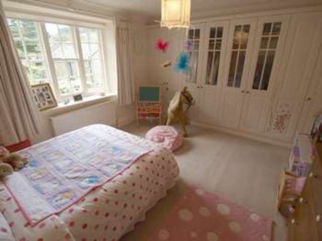  Image of 4 Bedroom Detached  For Sale at High Peak, SK23 0QR