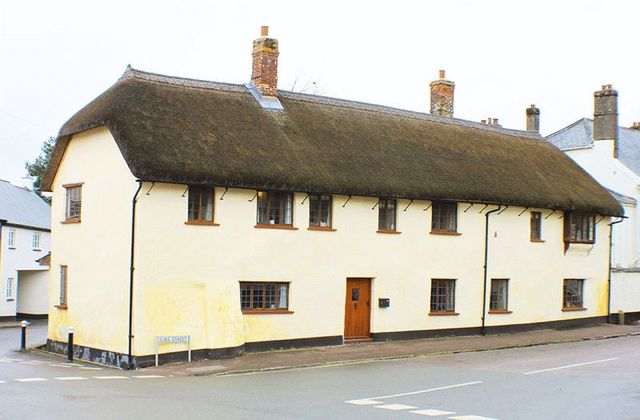  Image of 3 Bedroom Detached  To Rent at Fore Street Silverton Exeter, EX5 4HP