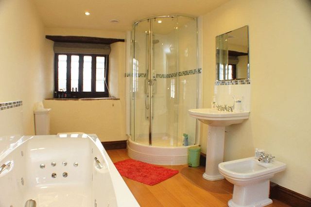  Image of 3 Bedroom Detached  To Rent at Fore Street Silverton Exeter, EX5 4HP