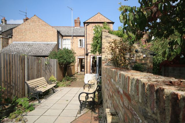  Image of 2 Bedroom Terraced  To Rent at Forehill  Ely, CB7 4AQ