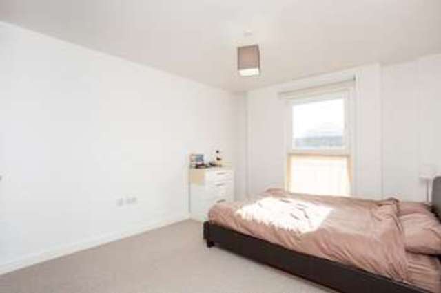  Image of 1 Bedroom Flat  For Sale at London, E14 3GU