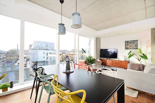  Image of 1 Bedroom Flat  For Sale at Fortescue Avenue  London Fields, E8 3QB