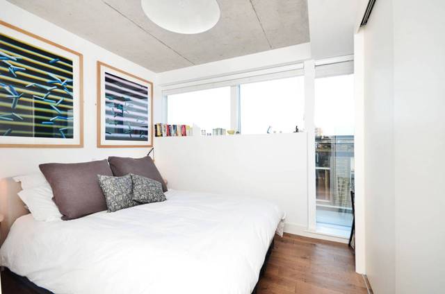  Image of 1 Bedroom Flat  For Sale at Fortescue Avenue  London Fields, E8 3QB