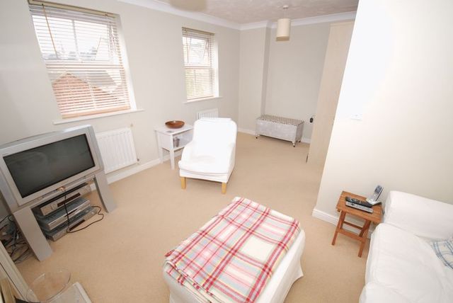  Image of 3 Bedroom Semi-Detached  For Sale at Foundry Barton  Frome, BA11 3HX