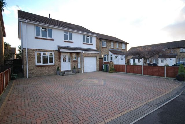  Image of 4 Bedroom Detached  For Sale at Gadshill Drive Stoke Gifford Bristol, BS34 8UU