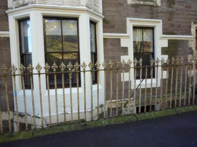  Image of 3 Bedroom Flat  To Rent at Dundee  Dundee, DD3 6HE