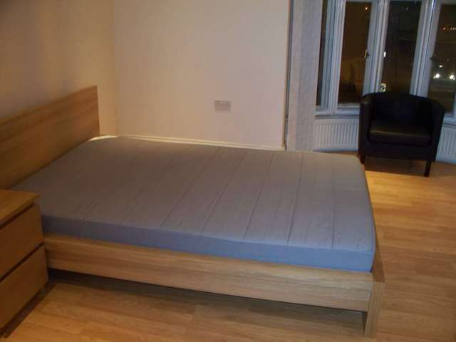  Image of Flat  To Rent at Garthland Drive High Barnet Barnet, EN5 3BB