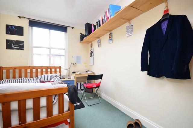  Image of 4 Bedroom Detached  To Rent at Gayhurst Road  Hackney, E8 3EH