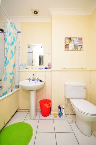  Image of 4 Bedroom Detached  To Rent at Gayhurst Road  Hackney, E8 3EH
