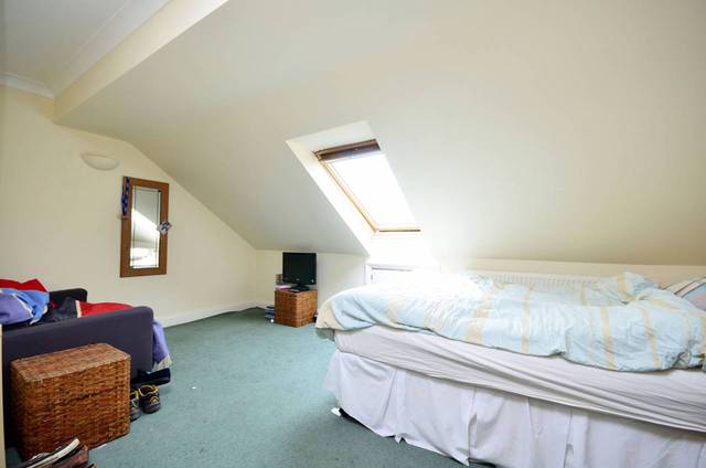  Image of 4 Bedroom Detached  To Rent at Gayhurst Road  Hackney, E8 3EH