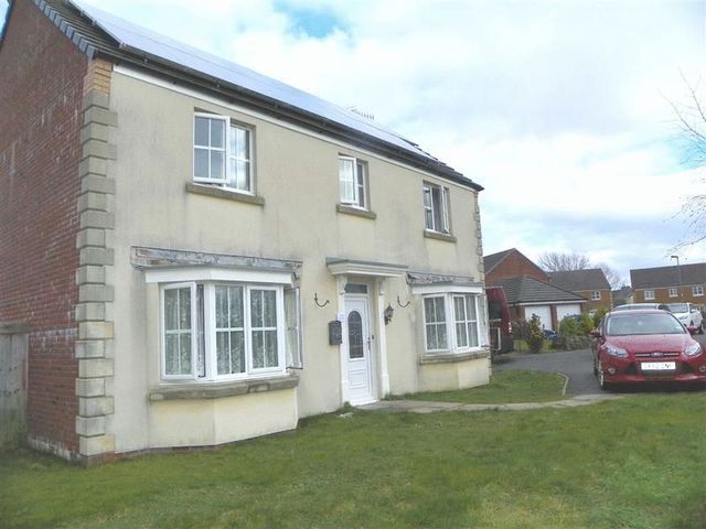  Image of 4 Bedroom Detached  For Sale at Ger YR Ysgol  Burry Port, SA16 0FT