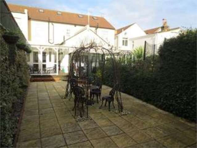  Image of 3 Bedroom Terraced  For Sale at Glendale gardens Leigh on sea Leigh-on-Sea, SS9 2AS