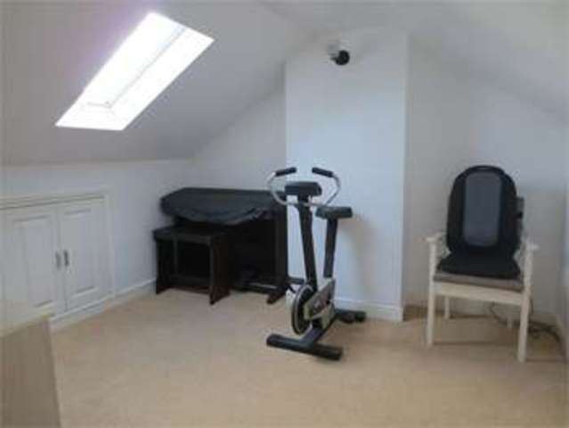  Image of 3 Bedroom Terraced  For Sale at Glendale gardens Leigh on sea Leigh-on-Sea, SS9 2AS