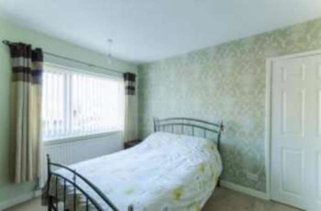  Image of 3 Bedroom End Of Terrace  For Sale at Hexthorpe Doncaster Warmsworth, DN4 0HT