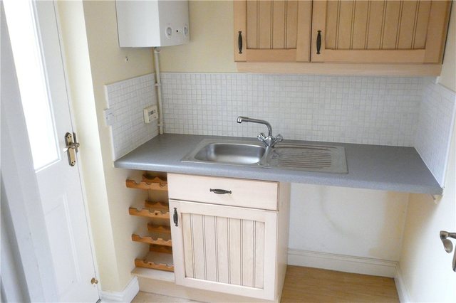  Image of 5 Bedroom Detached  For Sale at Clayton Bradford Clayton, BD14 6NF