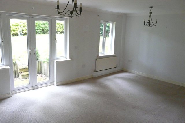  Image of 5 Bedroom Detached  For Sale at Clayton Bradford Clayton, BD14 6NF
