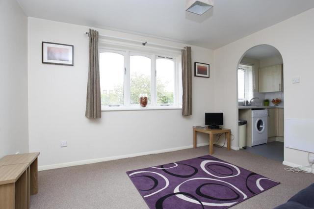  Image of Flat  For Sale at Glenville Grove  Deptford High Street, SE8 4BP