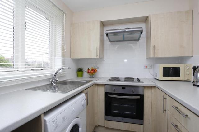  Image of Flat  For Sale at Glenville Grove  Deptford High Street, SE8 4BP