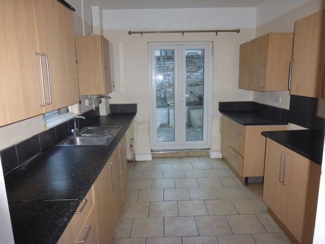  Image of 3 Bedroom Terraced  To Rent at Gloucester Road  Bootle, L20 9AN
