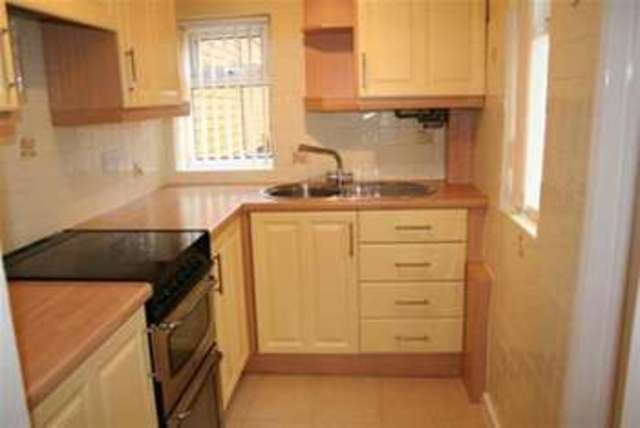  Image of 2 Bedroom Property  To Rent at Taunton, TA1 1TA