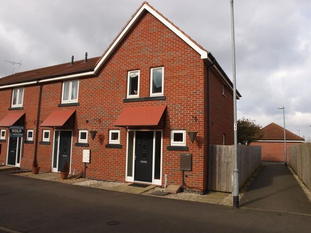  Image of 3 Bedroom Semi-Detached  For Sale at Goldstraw Lane Fernwood Newark, NG24 3FD