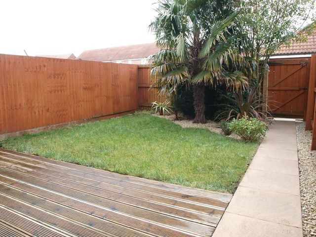  Image of 3 Bedroom Semi-Detached  For Sale at Goldstraw Lane Fernwood Newark, NG24 3FD