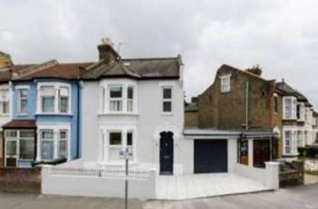  Image of 3 Bedroom End Of Terrace  For Sale at Leyton London Leytonstone, E11 4EP
