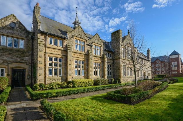  Image of 2 Bedroom Flat  For Sale at Grammar School Court  Ormskirk, L39 4PY