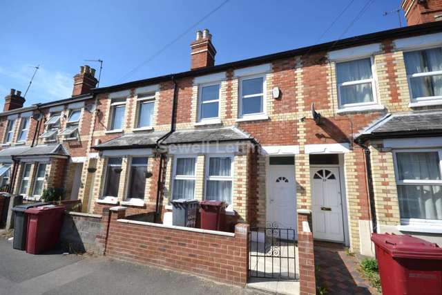  Image of 4 Bedroom Detached  To Rent at Grange Avenue  Reading, RG6 1DJ
