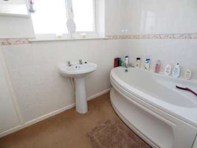 Image of 3 Bedroom Semi-Detached  For Sale at Chapel-en-le-Frith  High Peak, SK23 0LH