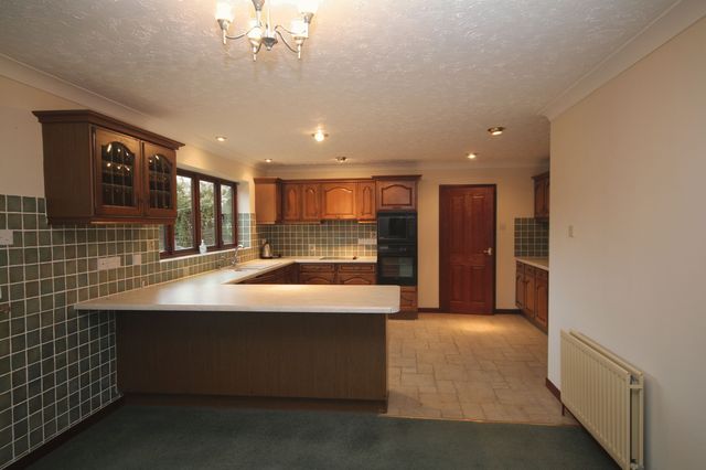  Image of 4 Bedroom Detached  To Rent at Granta Close Witchford Ely, CB6 2HR